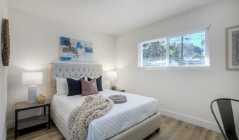 728 Hackberry Pl, Fallbrook, CA 92028