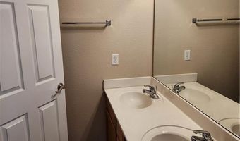 70 Cranfield Dr, Bella Vista, AR 72714