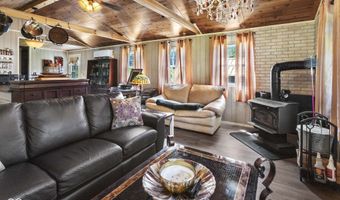 4492 E Tulip Rd, Bloomfield, IN 47424