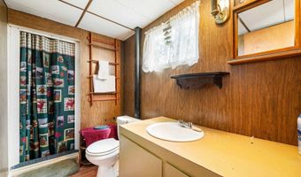 24 Pats Ln, Cascade, ID 83611