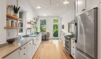 111 8TH St SE, Washington, DC 20003