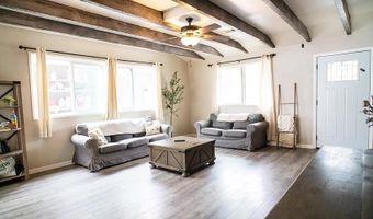 1042 Midway Dr, Alpine, CA 91901