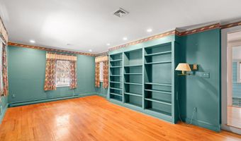 79 Bayberry Ln, Barnstable, MA 02630