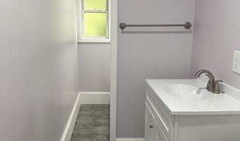 10 Essex St 2, Bellingham, MA 02019