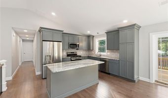10 Sherwood Ave, North Providence, RI 02911