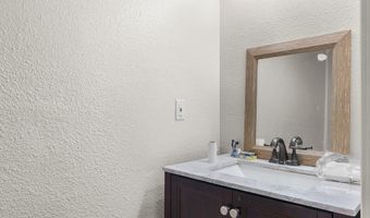 2811 Lupine St, Anderson, CA 96007