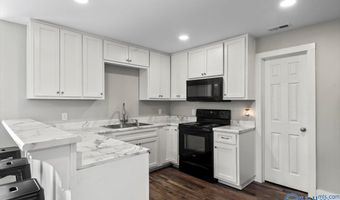 2403 Hog Jaw Rd, Arab, AL 35016