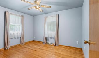 500 W SUNSET Ave, Appleton, WI 54911