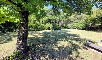 6114 Edinburg St, Bel Aire, KS 67220