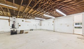 429 Oak Grove Rd, Batesville, AR 72501