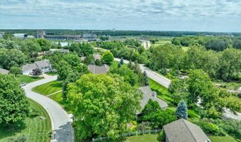 2010 Indiangrass Ct, Ames, IA 50014
