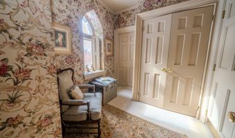 48 Old Searsport Ave, Belfast, ME 04915