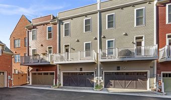 2505 MAIN LINE Blvd, Alexandria, VA 22301