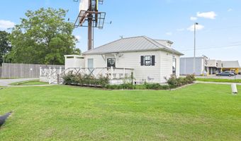 2627 Veterans Memorial Dr, Abbeville, LA 70510