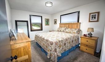 2217 N GILLETT St, Appleton, WI 54914