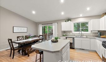 11035 Timberline Dr, Allendale, MI 49401