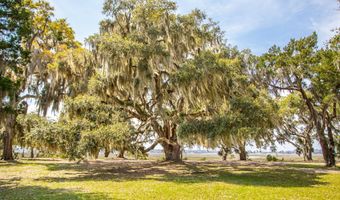 211 Harborview Dr, Beaufort, SC 29907