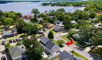 19 Harpoon St, Beachwood, NJ 08722