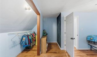 75 Staghead Dr, Burrillville, RI 02859