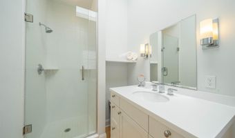 25 W 9th St, Avalon, NJ 08202