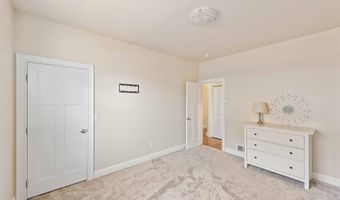 847 CARTER St, Bandon, OR 97411
