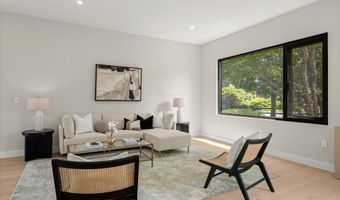 3112 N ROSSER St, Alexandria, VA 22311