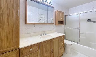 146 Riveredge Dr, Chatham Twp., NJ 07928