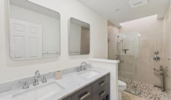 619 Beach Dr, Aptos, CA 95003