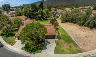 2113 David Dr, Escondido, CA 92026