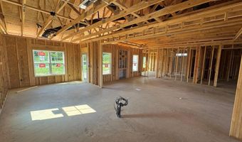 201 Ashley Heights Dr, Aberdeen, NC 28315