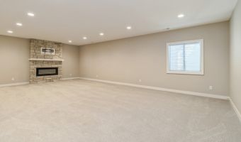 1809 12th St SE, Altoona, IA 50009