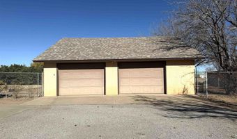 1012 W Castleberry Rd, Artesia, NM 88210