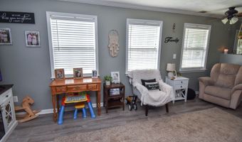 1579 Van Buren Rd, Barnesville, GA 30204