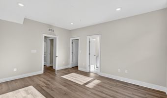 2507 LIGHT St, Baltimore, MD 21230