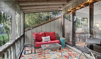 640 Blossom Dr, Avon, IN 46123