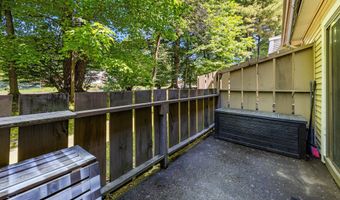 7 Sutton Pl 7, Bloomfield, CT 06002