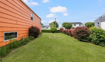2 N Spruce St, East Providence, RI 02914