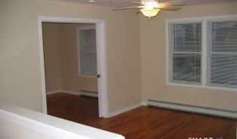 73 Gould Ln 2, Branford, CT 06405