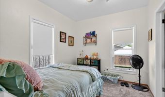 457 C St, Ashland, OR 97520