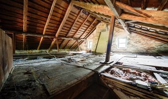 2165 STATE St, Alburtis, PA 18011