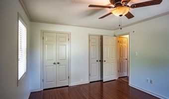 122 Hemlock Rd, Batesville, MS 38606