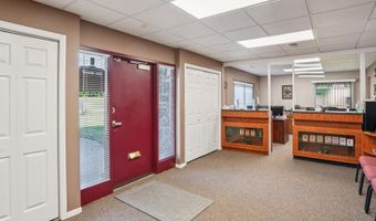 2721 SW 30th St, Des Moines, IA 50321