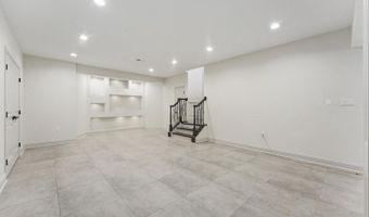 7301 CALVERT St, Annandale, VA 22003