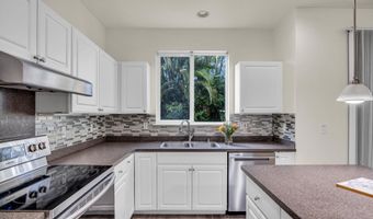 73 Hoku Puhipaka St, Kahului, HI 96732