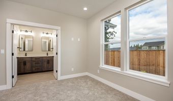 87653 8th St, Veneta, OR 97487