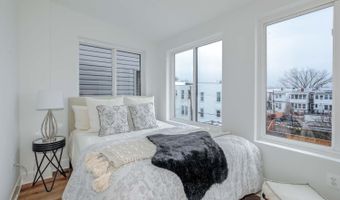 810 MADISON St NW, Washington, DC 20011