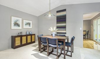 572 Trego Cir, Ann Arbor, MI 48103