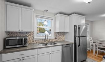 16 Flynn Ave, Cranston, RI 02920