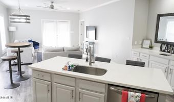 183 Mcdonnell Ave 305, Biloxi, MS 39531