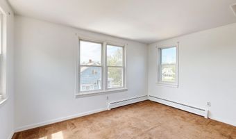15 W Waterman Rd, Auburn, ME 04210